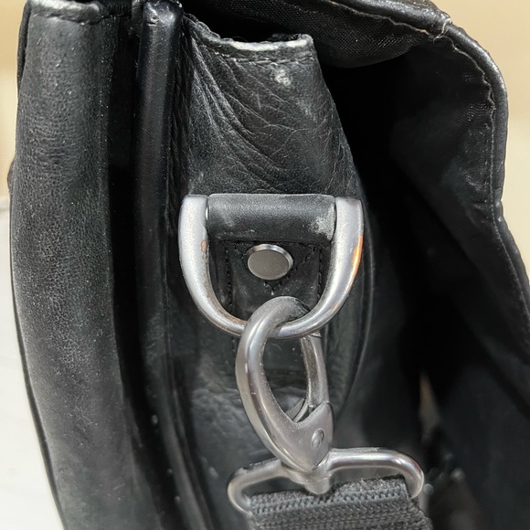 Beautiful Black Leather Kenneth Cole Brief/Laptop Case - Picture 3 of 9